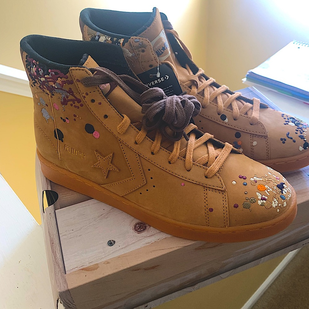 Host Pick 🎉 Converse X Badulu Pro Leather